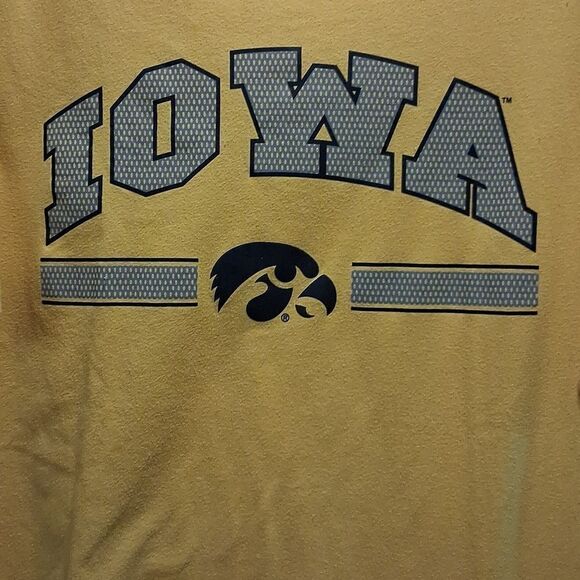 Hawkeyes, Unisex, Colosseum, Size M., Short Sleeve Shirt - Picture 2 of 4